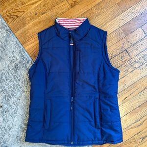 Vineyard Vines Women's Shoreline Puffer Vest in Navy size: Small